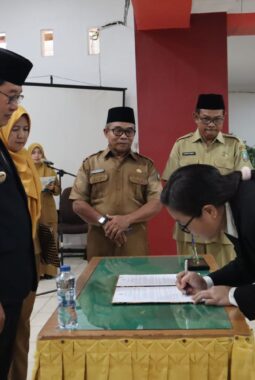 Enam Pejabat Dilantik, Pemkab Beltim Lanjutkan Penataan Organisasi