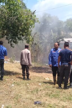 Lapangan Hijau Jadi Panggung Persaudaraan! Kapolres Lhokseumawe Kobarkan Semangat Sportivitas, Buktikan Polri Selalu Hadir Bersama Rakyat